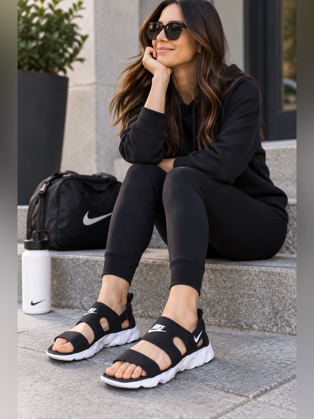 NWT Nike Owaysis Sandals.